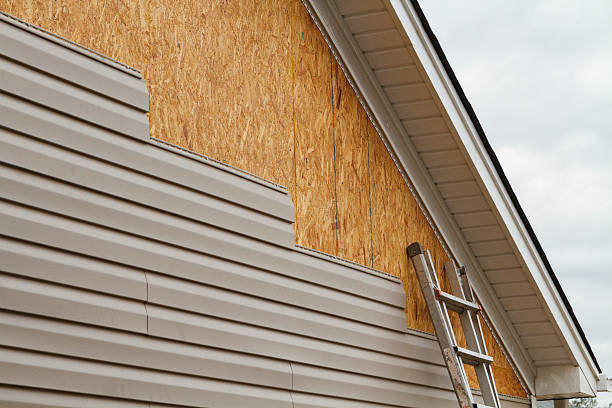 Professional Fiber Cement Siding technician working in Hildebran, NC